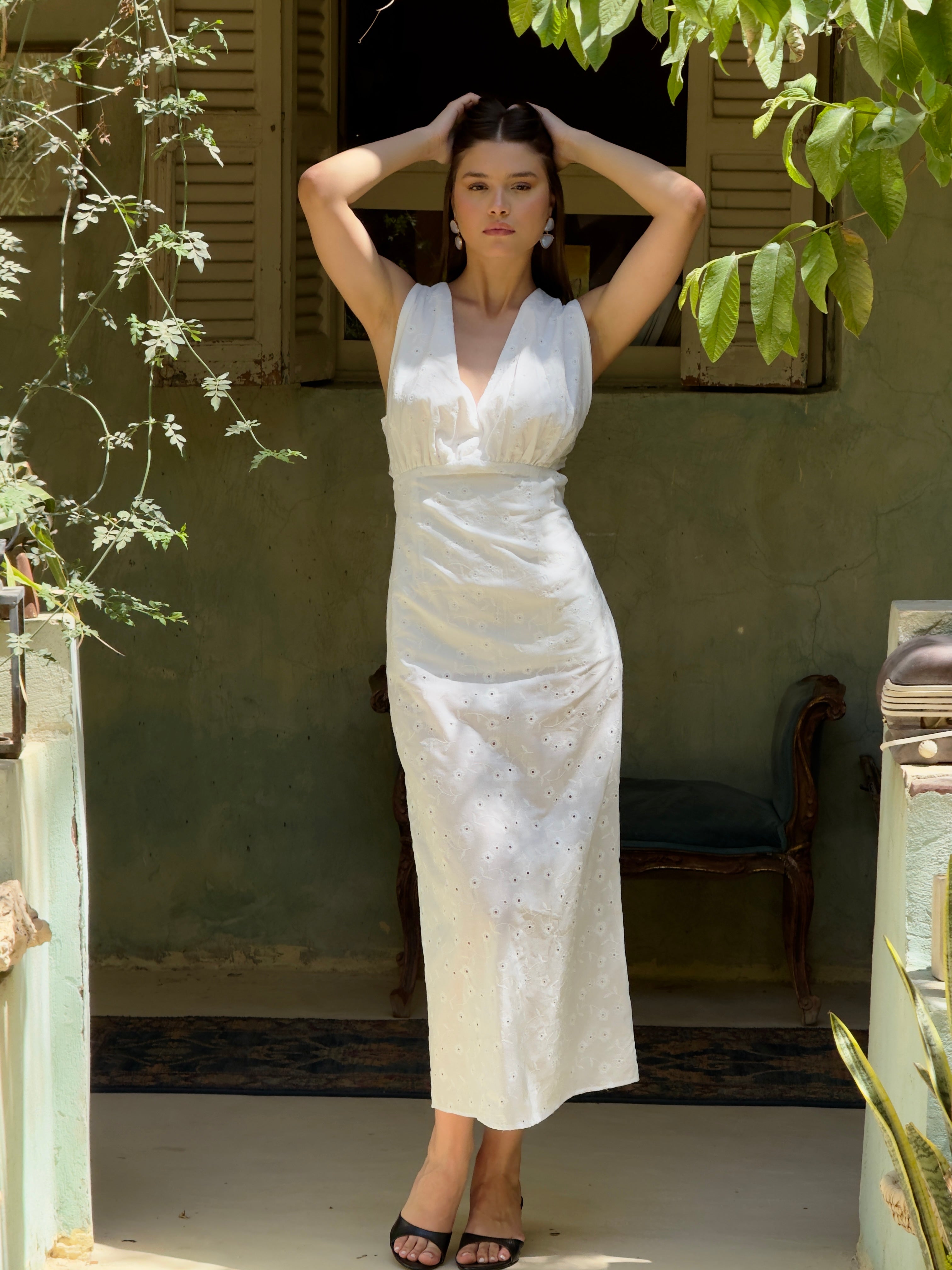 Era Women's V-Neck Fitted Dress