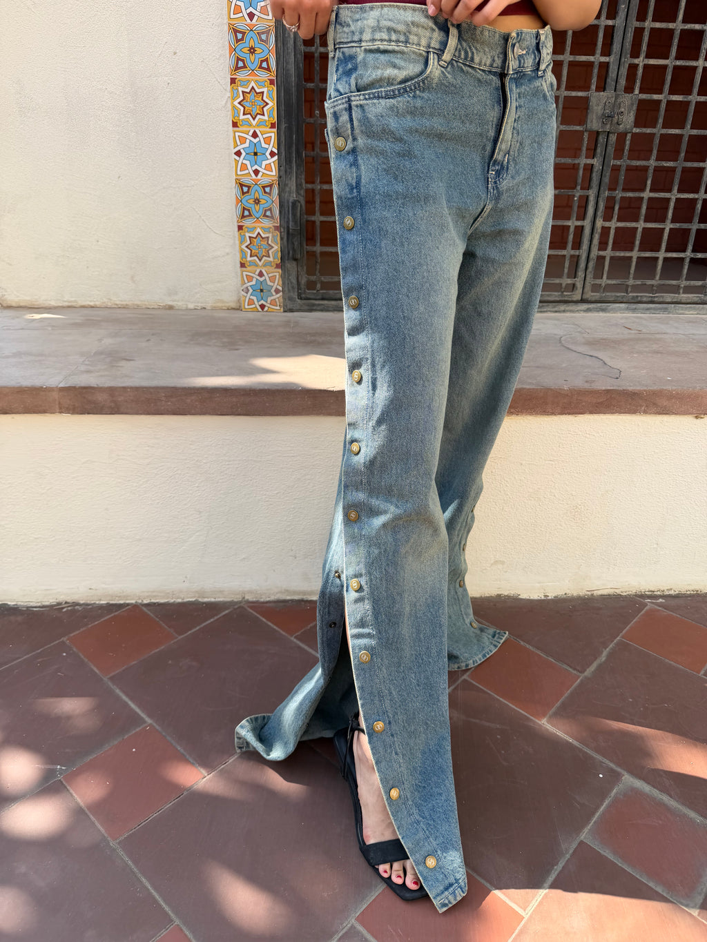 Era Mid Rise Denim