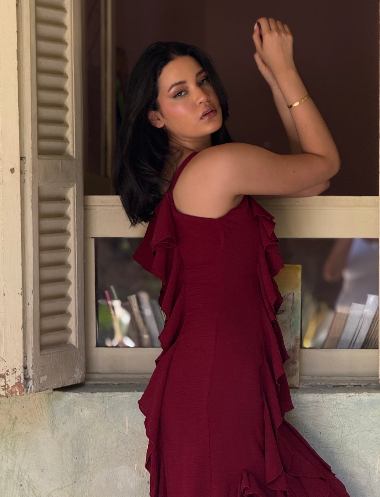 Era Ruffle maxi dress in burgundy